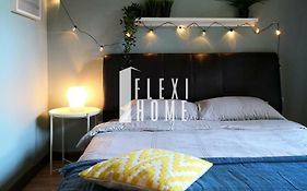 10Am-6Pm, Same Day Check In And Check Out, Work From Home, 1 Bedroom Apartment, Shaftsbury-Cyberjaya, G-Floor By Flexihome-My