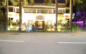 Hotel Shivam Pune 3*