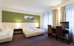Hotel Dolomit Munich