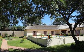 Mandebele Lodge Victoria Falls