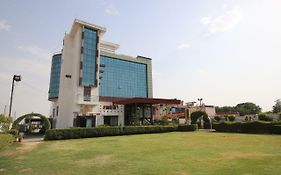 Oyo 40458 Hotel Deep Palace Jind India