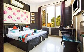 Fabexpress Royal Residency Suites Amritsar India