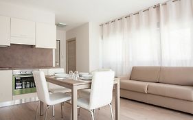 Astoria Suite Apartments Bologna