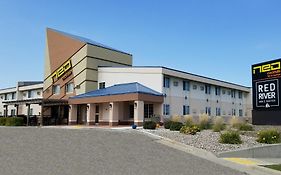 Red River Inn & Suites Fargo