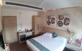Acco Grand Hotel Lucknow India