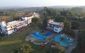 Khanvel Resort In Silvassa 3*