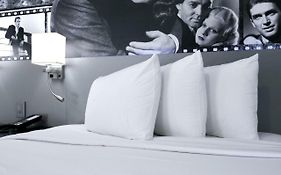 Glen Capri Inn Suites Burbank Universal