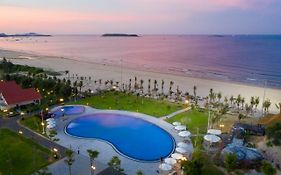Sao Mai Beach Resort  5*
