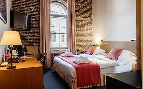 Ghent River Hotel 4*