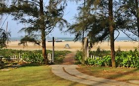 Montego Bay Resort Goa 3*
