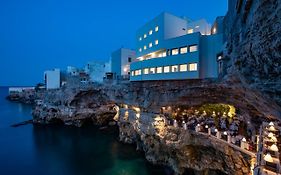 Hotel Grotta Palazzese  5*