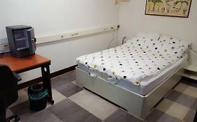Peterson'S Rooms & Rentals