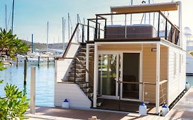 Marina Luxury Houseboat Lavender photos Exterior