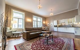 ✰Downtown Grand Apartment - Old Town Top Location✰