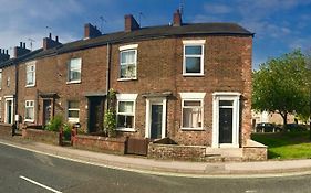 3 Bed House, Central York, 10 Mins From Station