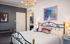 Romantic Luxury Rooms photos Exterior