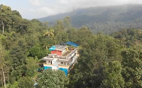 The Lost Hostel, Munnar