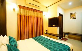 Hotel Aarya Inn Raipur