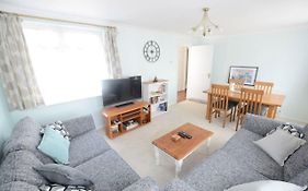 Beautiful Beach Front & Southsea Common 2 Bed Flat