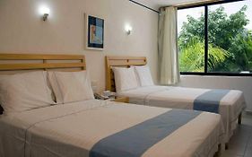Hotel Sotavento & Yacht Club Cancun