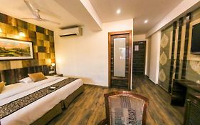 Hotel Maharana Inn Mumbai 2*