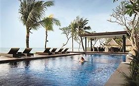 Beachfront Suites Bali 4*