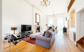 Elegant Period Clifton Balcony Apt - Simply Check In