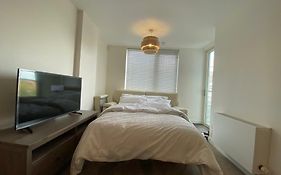 Central Milton Keynes Hub One Bedroom Secured Apartment