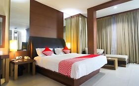 Ishine Hotel Pekanbaru 3*