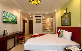 Saint Paul Hotel Nha Trang 2*