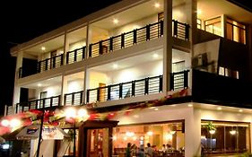 Coron Gateway Hotel And Suites 3*