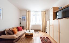 Vienna 1030 Apartment
