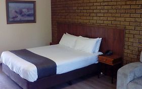 Cardigan Lodge Motel Ballarat 3*