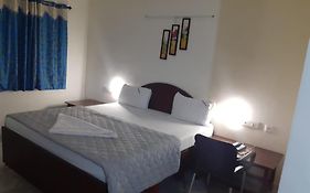 Hotel Paradise Inn Tirupur 2*