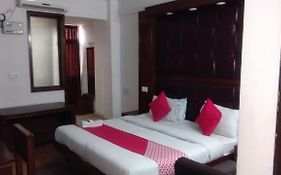 Hotel Ambassador Dehradun 3*