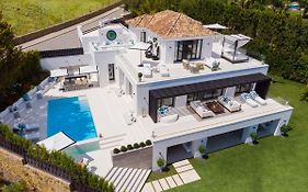 Luxury Villa For Rent Marbella