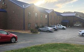 Quality Inn And Suites Columbia Mo 2*