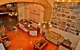 Hotel Real Catedral Tula De Allende 4* México