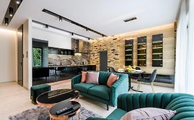 Zlota Luxury Apartments