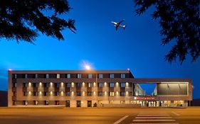 Hilton Garden Inn Bucharest Airport photos Exterior