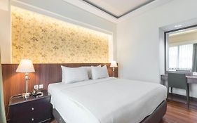 Sleepzzz Hotel Senayan