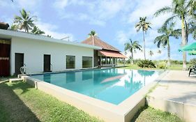 Oyo 26874 Manor Backwater Resort Kumarakom 3* India