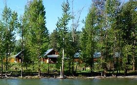Methow River Lodge Cabins