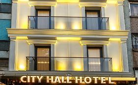 City Hall Hotel