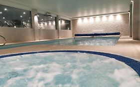 The Beeches Hotel And Leisure Club 4*