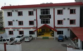The Jai Mata Di Hotel Katra (jammu And Kashmir) India