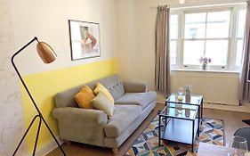 Koala & Tree - Renovated 2 Bed Apartment In City Centre - Short Lets & Serviced Accommodation Cambridge