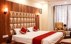 Hotel Raindew Ranchi 3* India