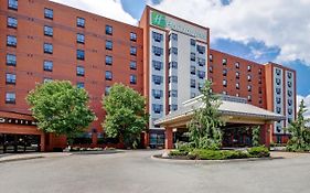Holiday Inn & Suites Windsor photos Exterior