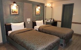 Majestic Hotel Shillong 3*